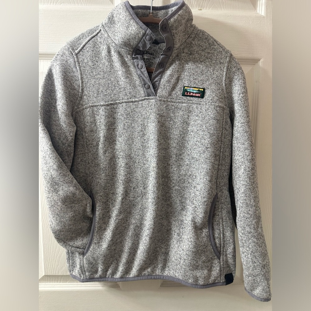 Women’s small petite L.L. Bean 1/4 snap.